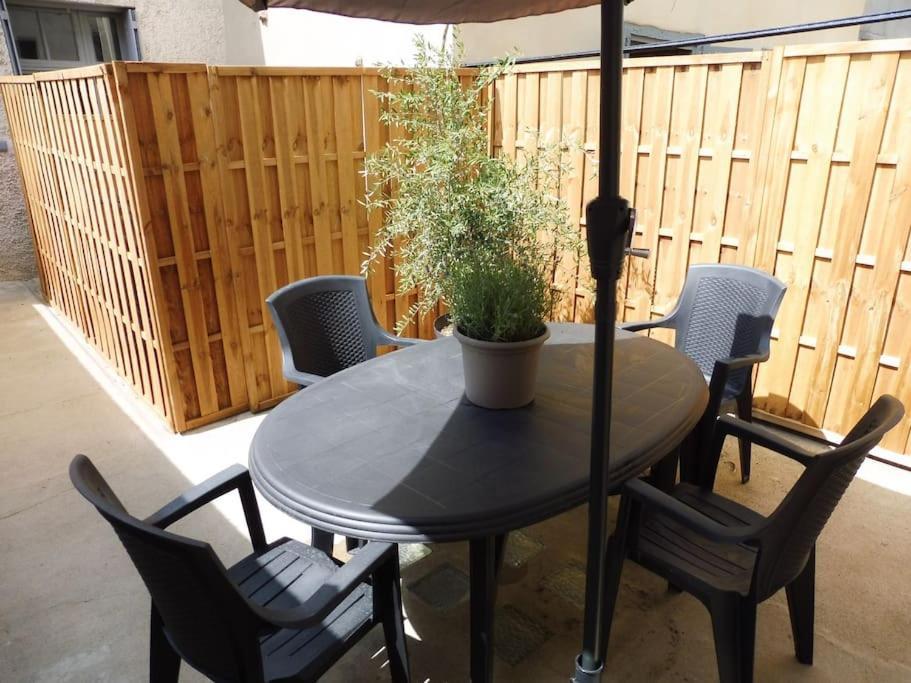 Appartement 4 Voyageurs Avec Terrasse - Wifi Carcassonne Exterior photo